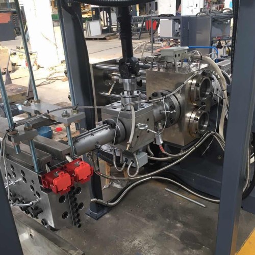 ?？迫垠w泵+雙柱換網(wǎng)器 PET打包帶生產(chǎn)線2